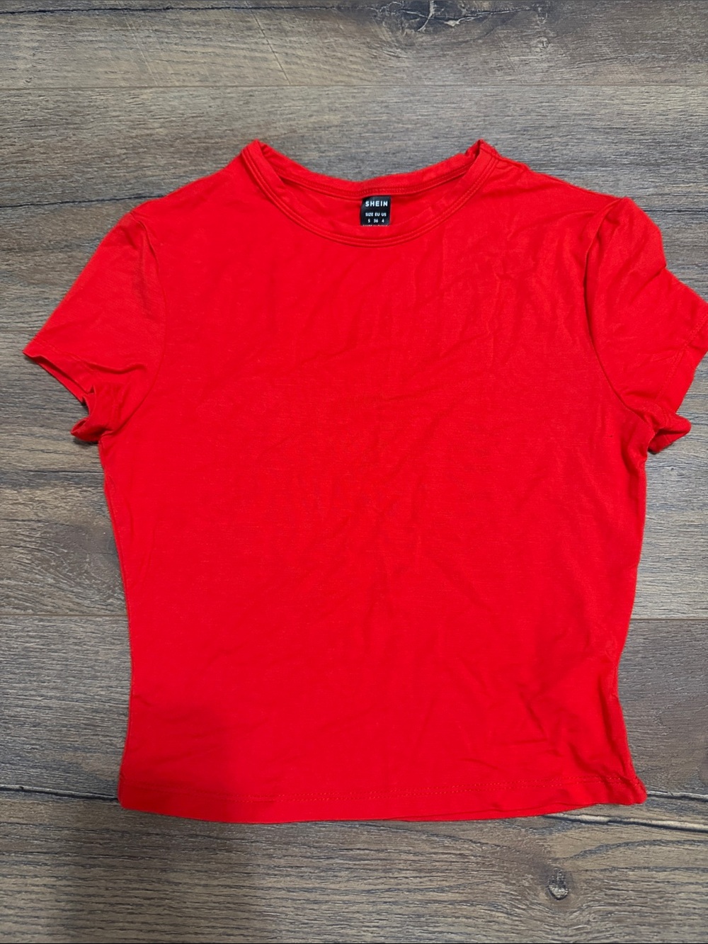 SHEIN Bright Red Short Sleeve Crew Top